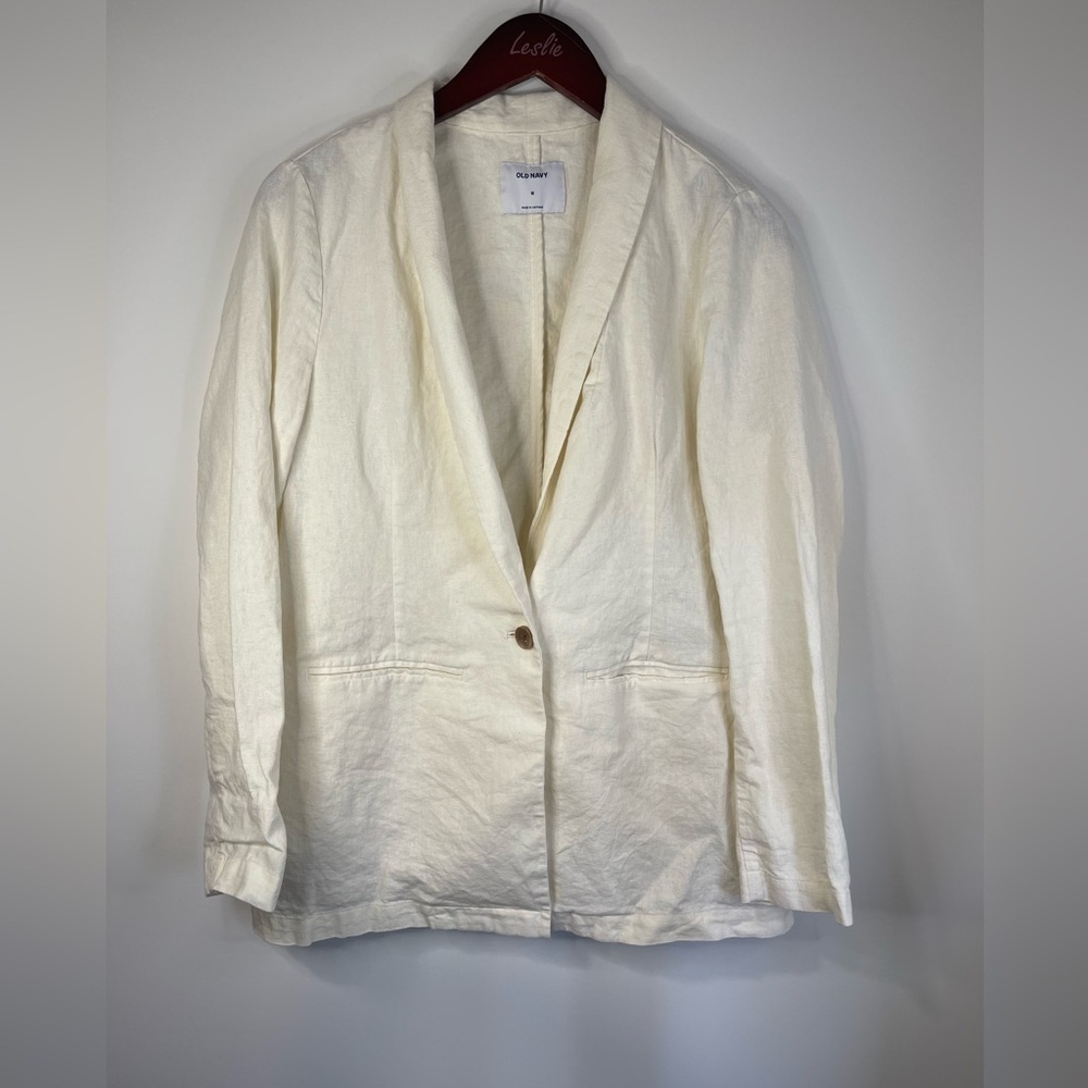 Old navy light weigh blazer.‎  Linen blend